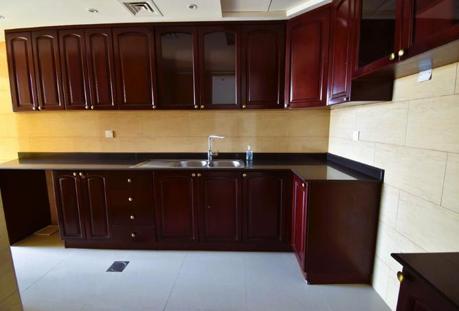 2 BR Apartment with Sea View in Al Hamra Village — photo 2