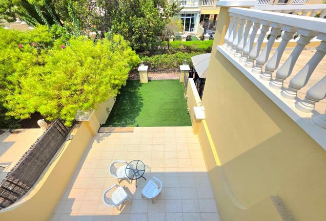 2 BR Furnished Townhouse in Al Hamra Village
